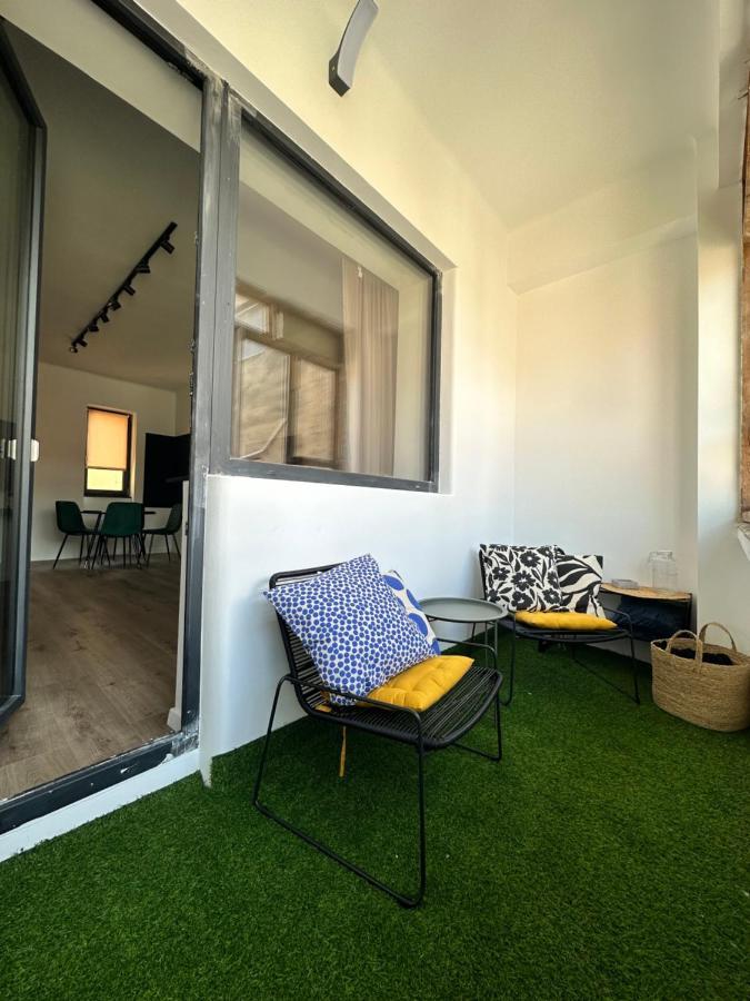 Peaceful Condo For Romantic Getaways Near Black Church - 3Min Walk Braşov Dış mekan fotoğraf